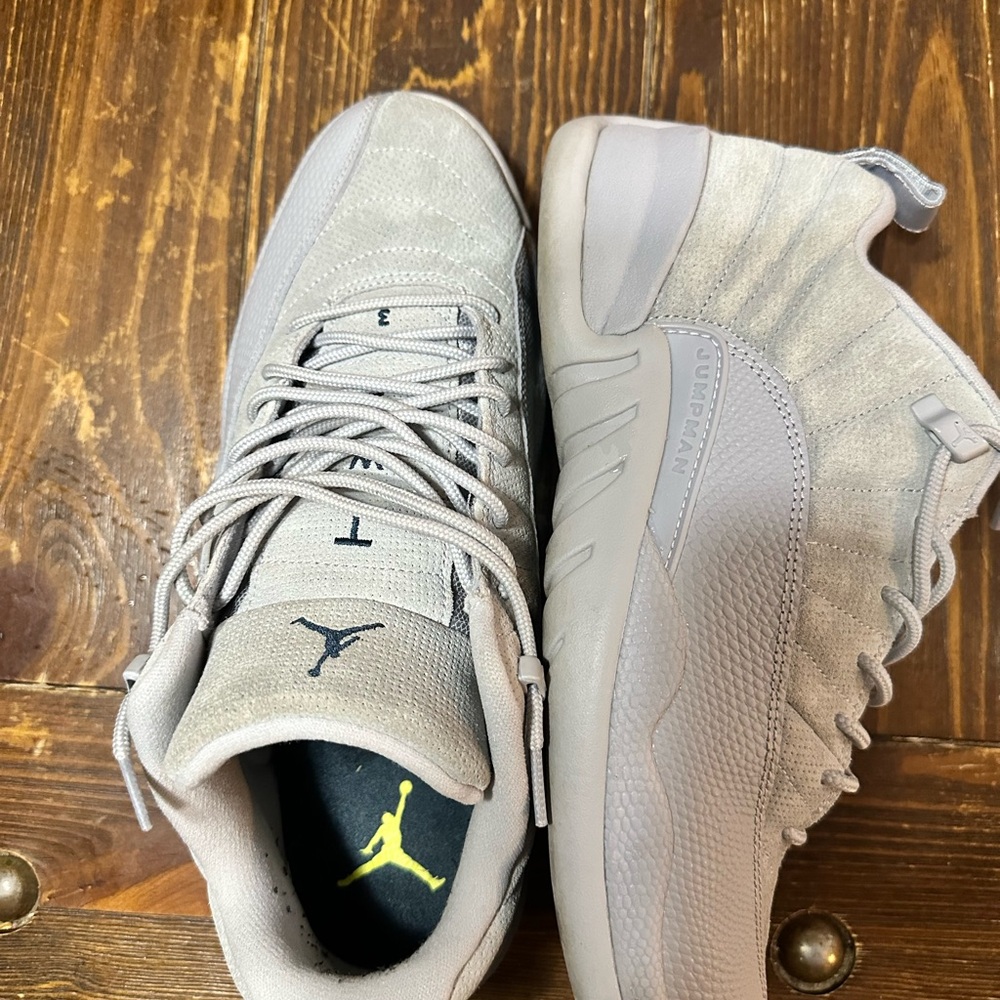Jordan 12 Retro Low- Wolf Grey, like new